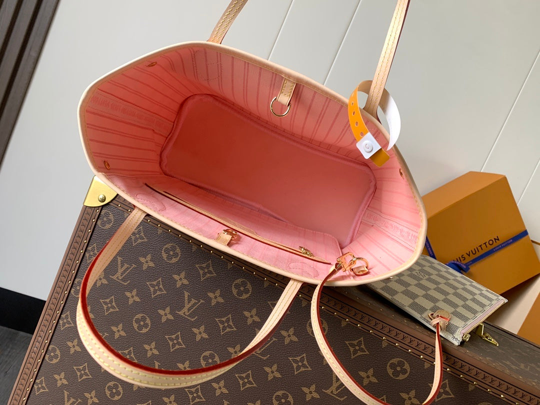 Neverfull Louie MM White & Pink