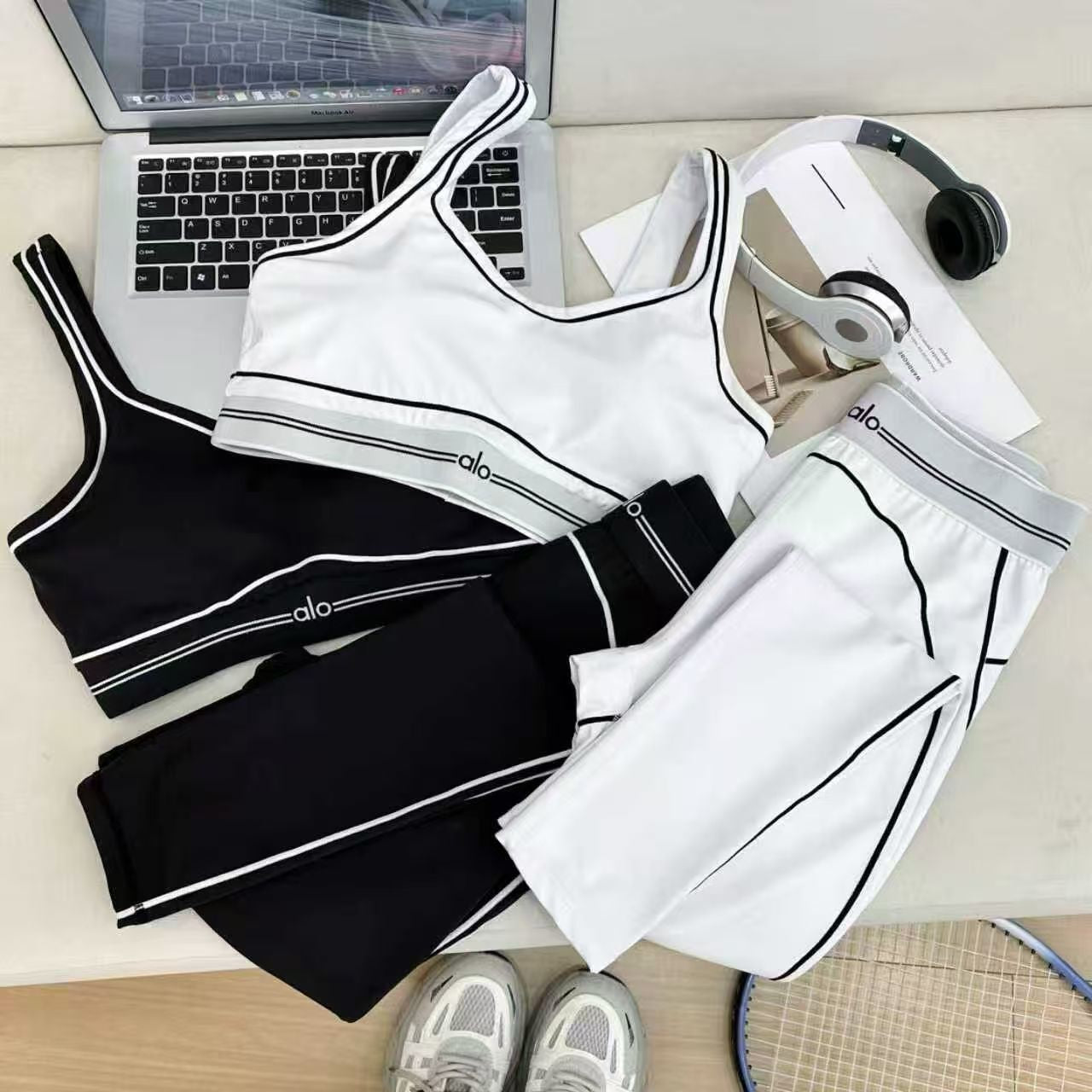 A*o Two Piece Set