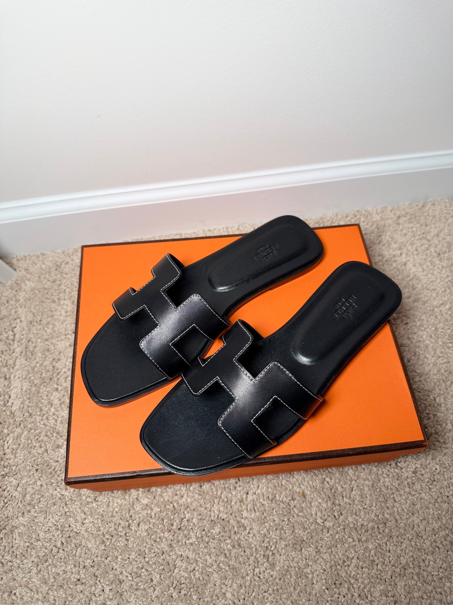 Black H*rmes Sandals