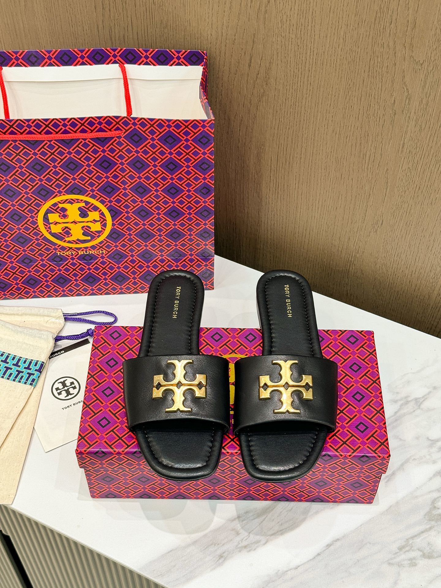 Tory B Sandals